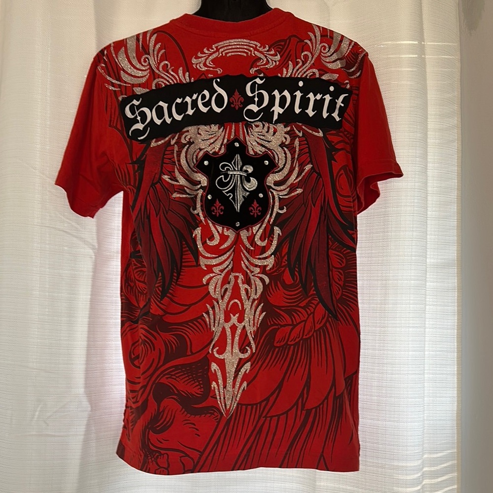 Raw Blue Vibrant Red and Black Short Sleeve Graphic Tee Size